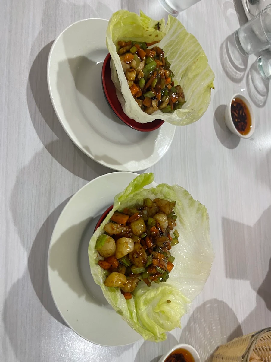 San Choi Bao Lettuce Cup 生菜包
